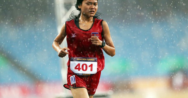 Nữ VĐV vừa chạy vừa khóc gây sốt ở SEA Games 32: Từ cô gái chỉ …