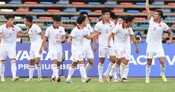 TRỰC TIẾP U22 Việt Nam 1 – 0 U22 Myanmar: Văn Tùng dự bị, Văn Trường đá chính