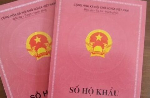 Hà Nội: Trường học không yêu cầu phụ huynh xuất trình sổ hộ khẩu giấy