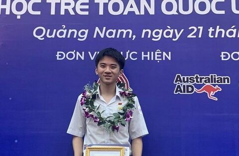 Từ nhà leo núi Olympia đến huy chương Đồng Olympic Tin học châu Á