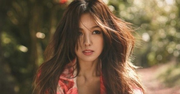 Khán giả bức xúc khi Lee Hyori bị chê “ăn mày quá khứ”