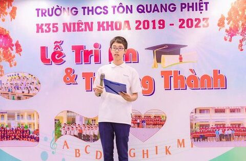 Lộ diện thủ khoa xứ Nghệ: Thi nhiều trường chuyên, đạt điểm “khủng”