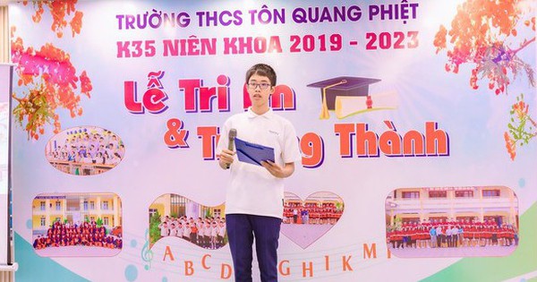 Lộ diện thủ khoa xứ Nghệ: Thi nhiều trường chuyên, đạt điểm “khủng”