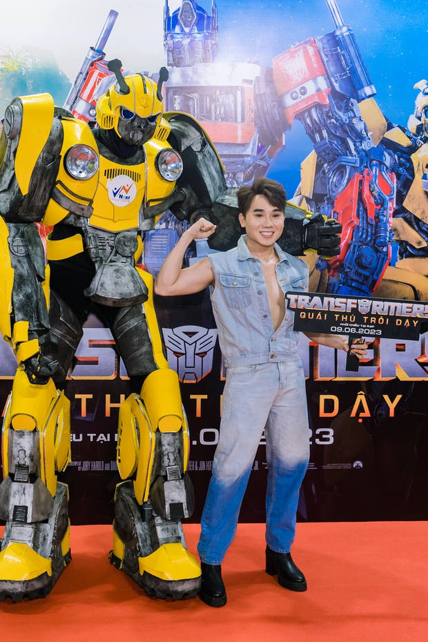 Tiểu Vy đẹp kiêu sa giữa dàn sao trên thảm đỏ Transformers  - Ảnh 10.