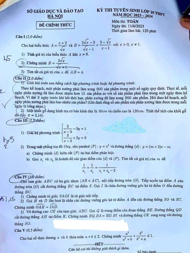 Đề Toán thi vào lớp 10 tại Hà Nội năm 2023 - Ảnh 1.