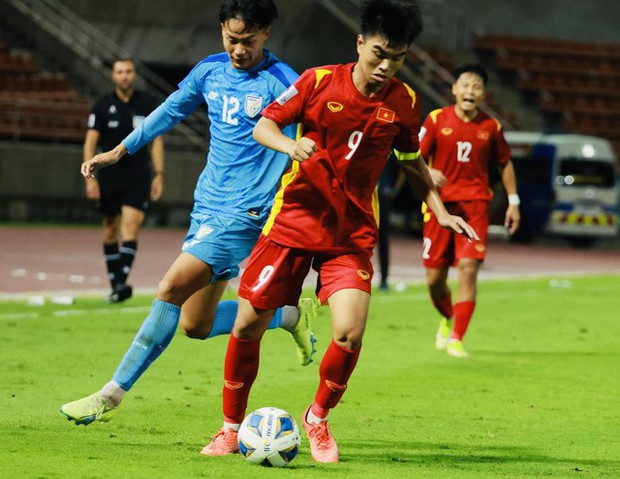 U17 Việt Nam đánh rơi chiến thắng đầy tiếc nuối trước U17 Ấn Độ tại U17 châu Á - Ảnh 10.