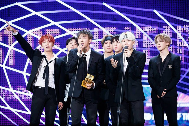 BTS và hành trình 10 năm rực rỡ: Thuở ra mắt chỉ có... 32 người đến họp fan, nay đã trở thành biểu tượng toàn cầu - Ảnh 5.