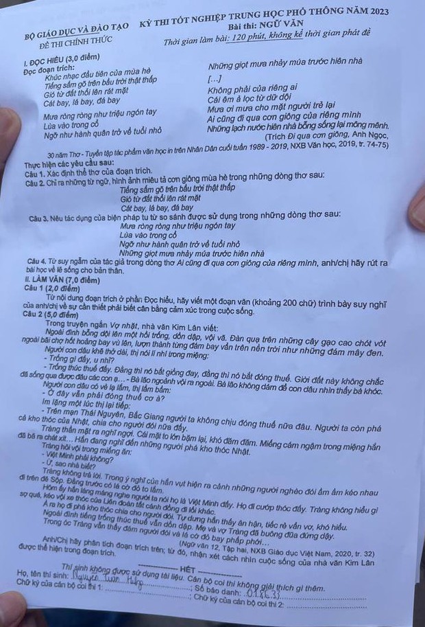 Kết thúc môn Văn thi tốt nghiệp THPT 2023: Đề vừa sức nhưng nhiều thí sinh lệch tủ - Ảnh 25.