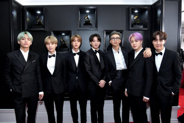 BTS và hành trình 10 năm rực rỡ: Thuở ra mắt chỉ có... 32 người đến họp fan, nay đã trở thành biểu tượng toàn cầu - Ảnh 7.