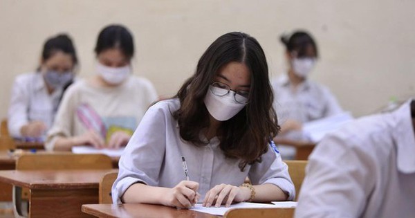 CHÍNH THỨC: Điểm chuẩn lớp 10 tại TP.HCM năm 2023, thấp nhất 10,5 điểm