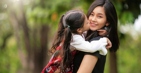 Cha mẹ càng “lười” 5 việc này, con cái càng có triển vọng