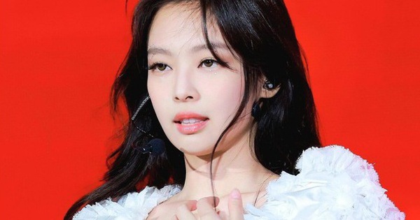 Jennie (BLACKPINK) lộ vẻ mệt mỏi, phải tiêm tĩnh mạch suốt concert Born Pink Osaka