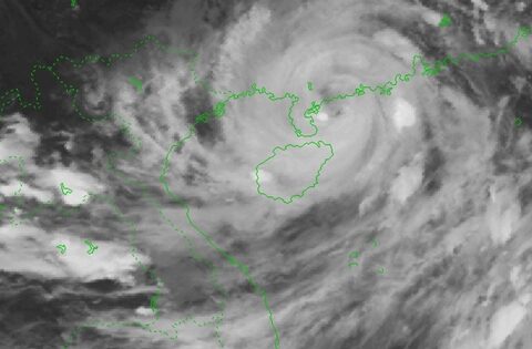 Cập nhật bão số 1: Sức gió mạnh nhất cấp 12, giật cấp 15, cách Quảng Ninh …
