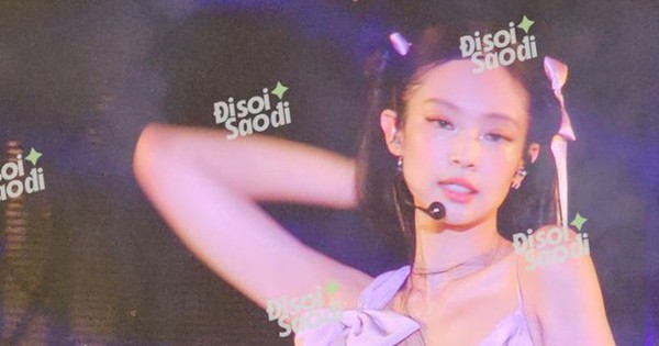 Jennie mang SOLO remix đến Born Pink Hà Nội, nhan sắc quyến rũ lập tức đốn tim fan!