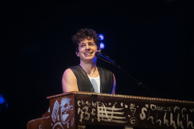 Charlie Puth xác nhận buổi diễn tại Nha Trang nằm trong tour toàn cầu, fan Việt Nam sướng nhất Châu Á vì 1 điều! - Ảnh 3.