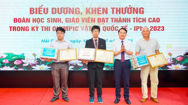 Hải Phòng chi tiền tỷ thưởng học sinh thi Olympic quốc tế - Ảnh 1.