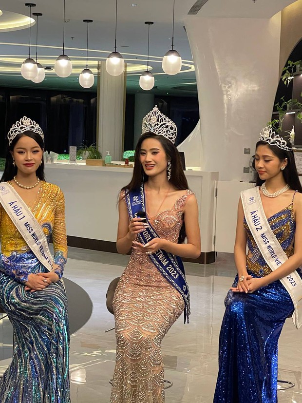 Cận cam thường Hoa hậu Ý Nhi và Á hậu Miss World Vietnam: Có còn lung linh rạng rỡ lúc 2h sáng? - Ảnh 2.