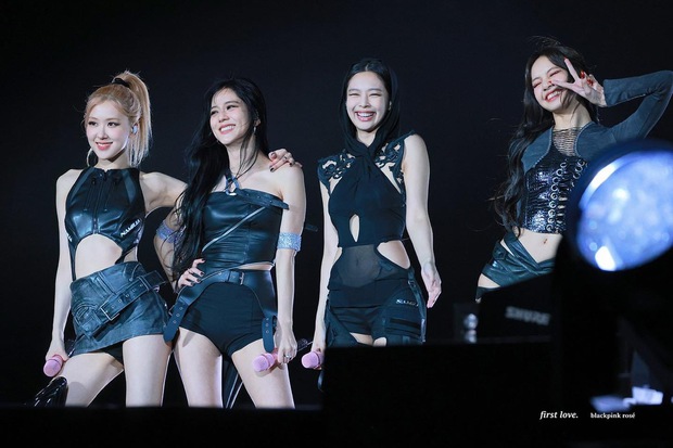 Dữ liệu thảo luận về concert BLACKPINK Hà Nội: “Phe vé như ngồi trên đống lửa, 21 người bán mới có 1 người mua - Ảnh 1.