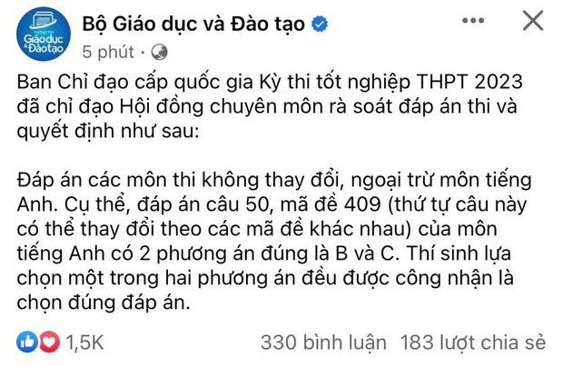 Bộ GD&ĐT chính thức điều chỉnh đáp án môn tiếng Anh, cả comparative và distinctive đều đúng! - Ảnh 2.