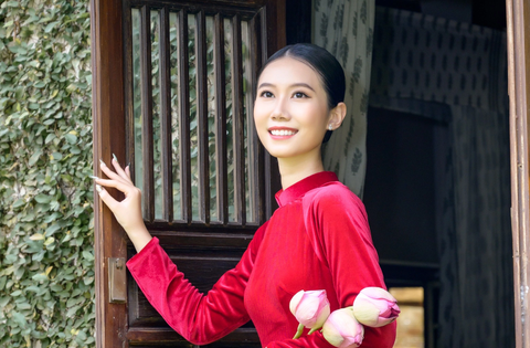 “Soi” học vấn của ứng viên nặng ký Miss Grand Vietnam 2023: Học 2 …