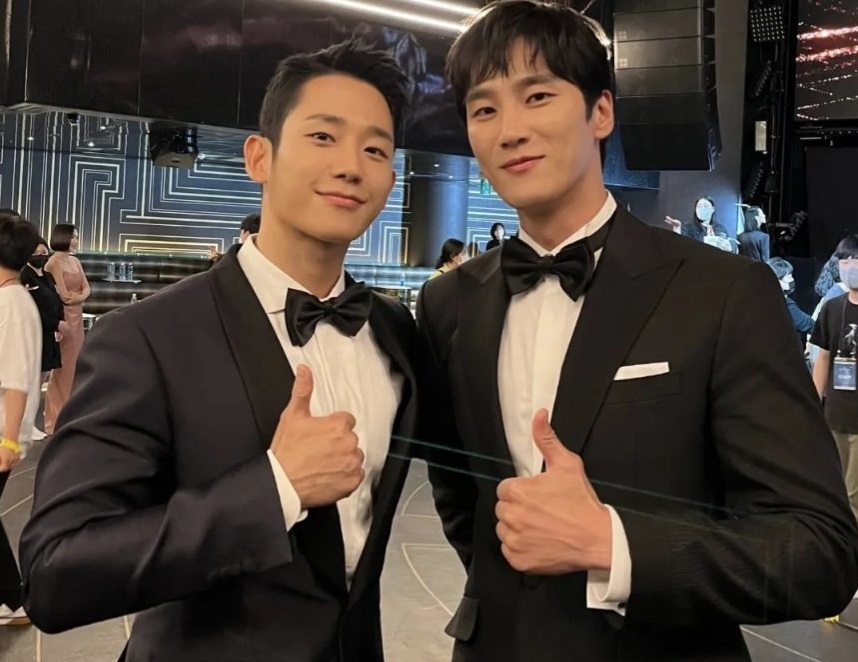 Điều netizen tiếc nuối nhất khi Jisoo hẹn hò: Loạt khoảnh khắc tình bể bình với Jung Hae In chỉ còn là quá khứ - Ảnh 2.