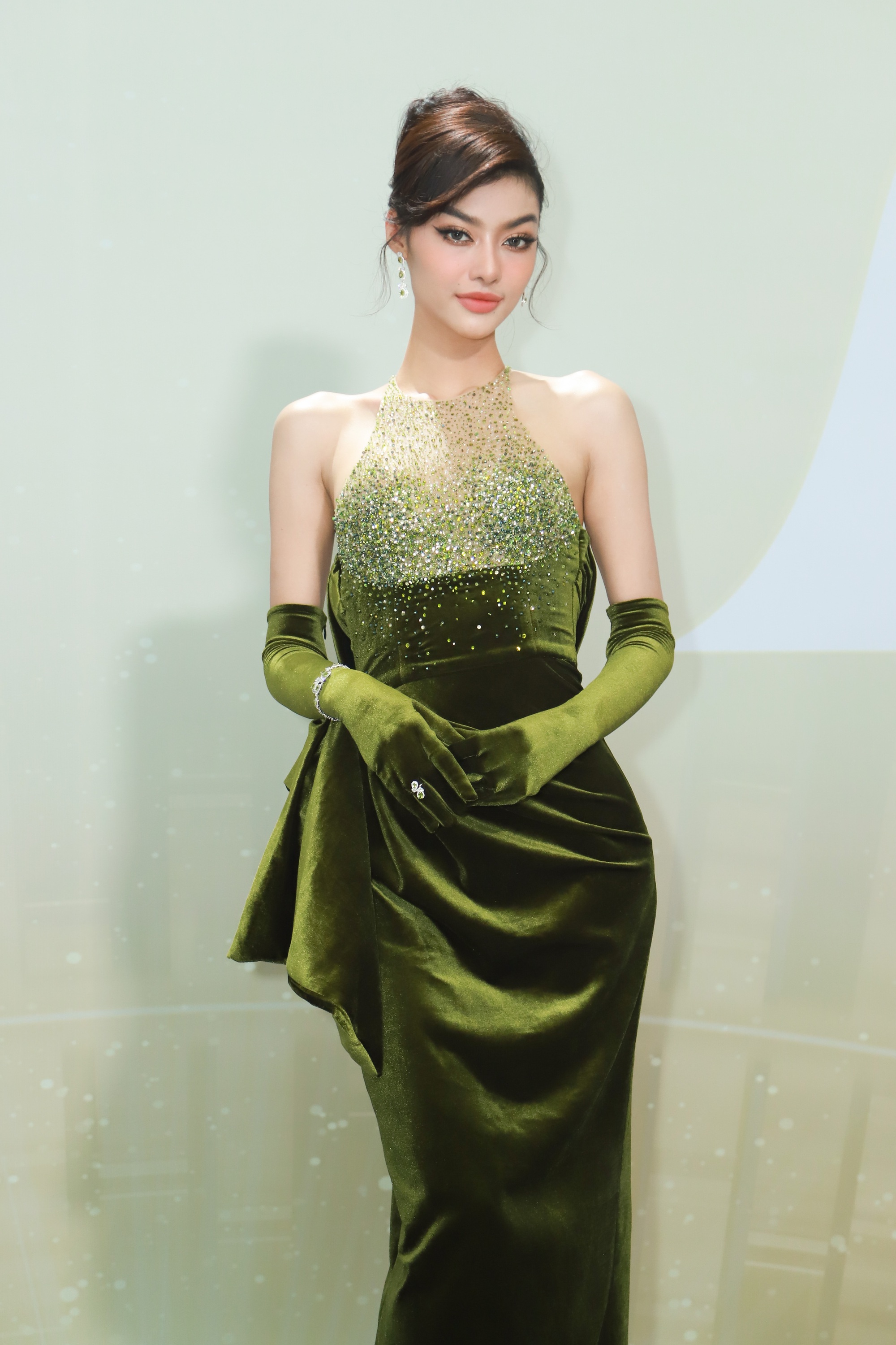 Dàn mỹ nhân khủng đổ bộ Chung khảo Miss Grand Vietnam 2023: Thiên Ân quyền lực, Phương Nhi hoá nữ thần - Ảnh 15.