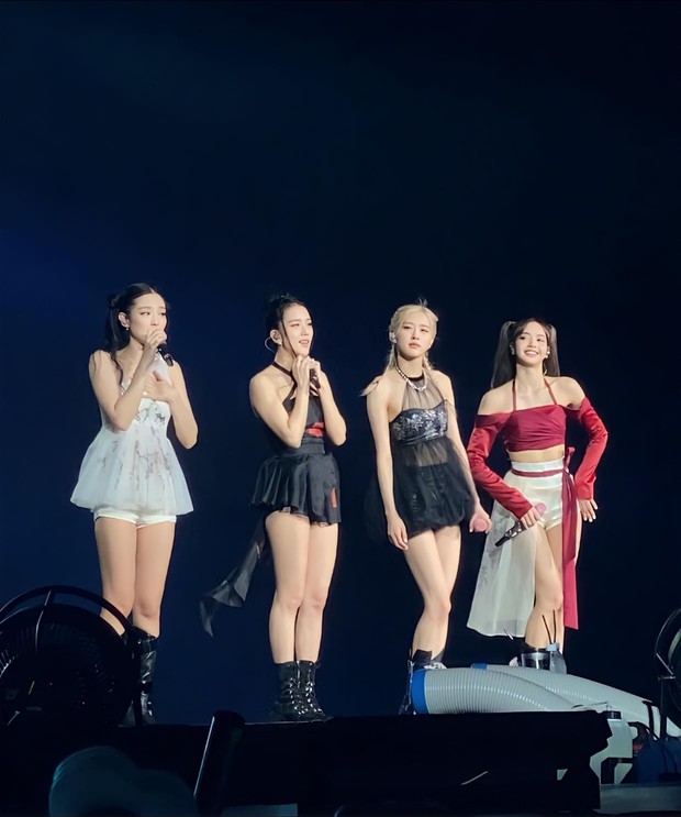 Có rất nhiều điều chỉ có tại concert Born Pink Hà Nội, BLACKPINK thể hiện sự yêu thích Việt Nam đến mức fan quốc tế phải ghen tị - Ảnh 18.