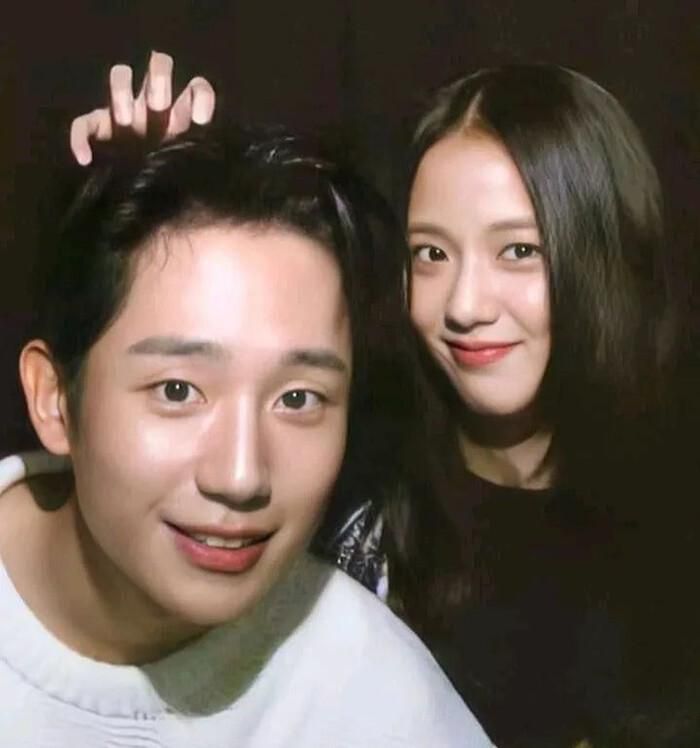 Điều netizen tiếc nuối nhất khi Jisoo hẹn hò: Loạt khoảnh khắc tình bể bình với Jung Hae In chỉ còn là quá khứ - Ảnh 3.