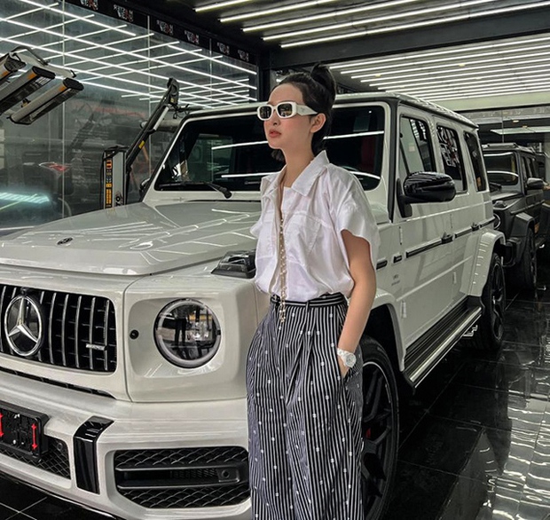 Phía Hiền Hồ xác nhận nữ ca sĩ bán xe Mercedes G63, tình trạng hiện tại gây bất ngờ - Ảnh 2.