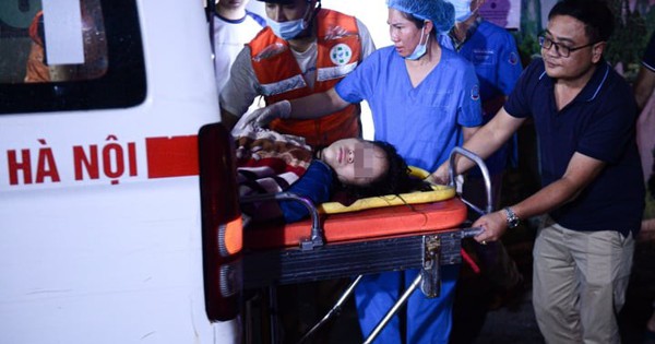 Có học sinh mất cả gia đình trong đám cháy chung cư mini ở …