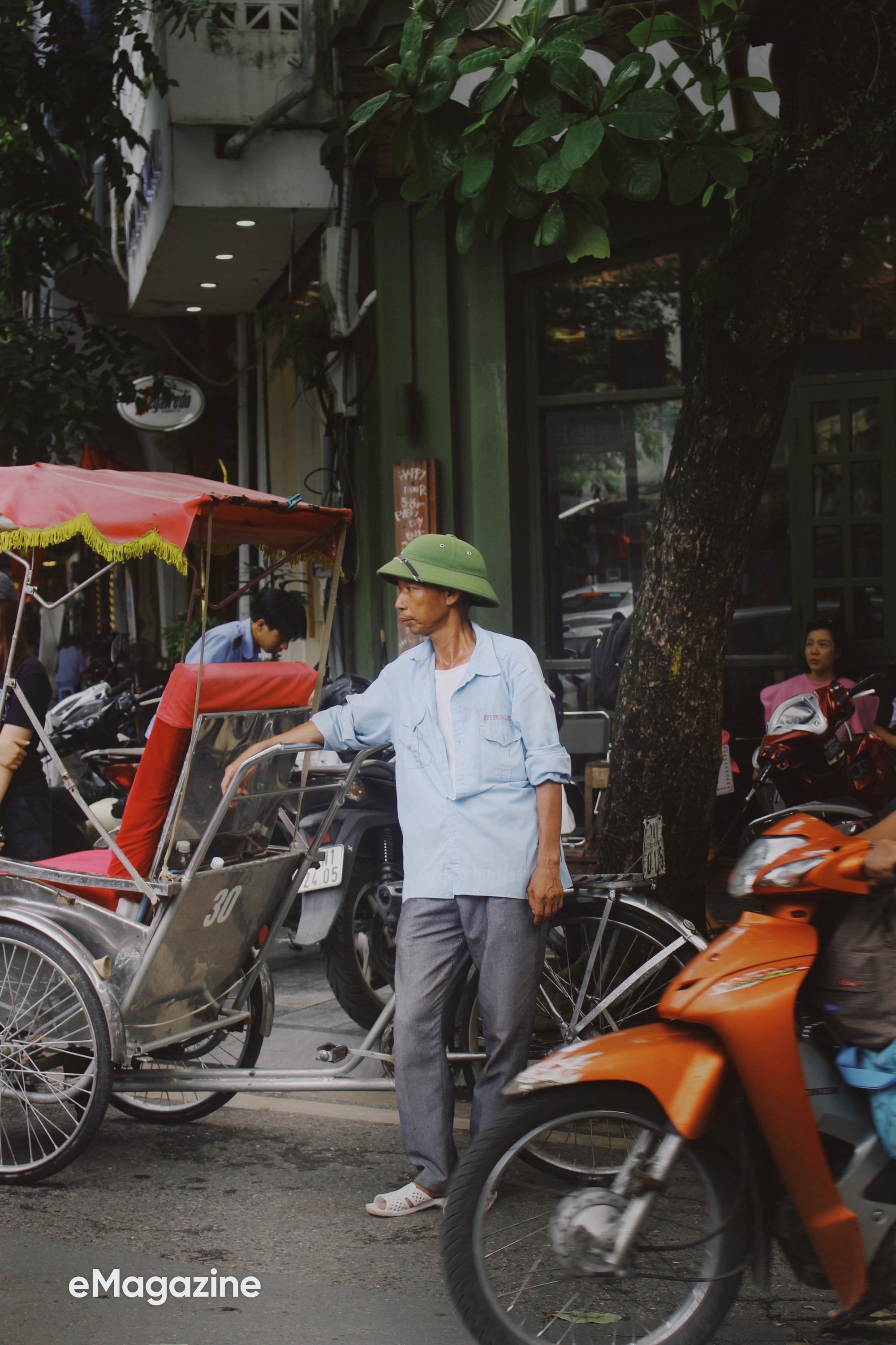 Đợi cả năm để lại được yêu một Hà Nội dịu dàng trong ngày chớm thu - Ảnh 7.