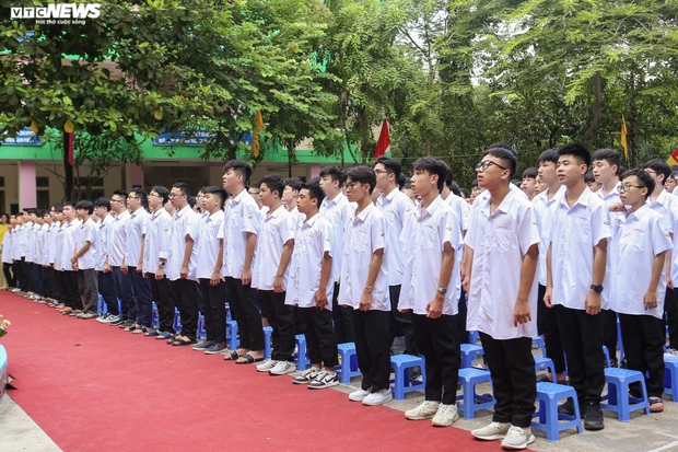 Ngôi trường độc nhất, vô nhị: Học sinh không dùng điện thoại, 2 tháng mới về nhà - Ảnh 2.