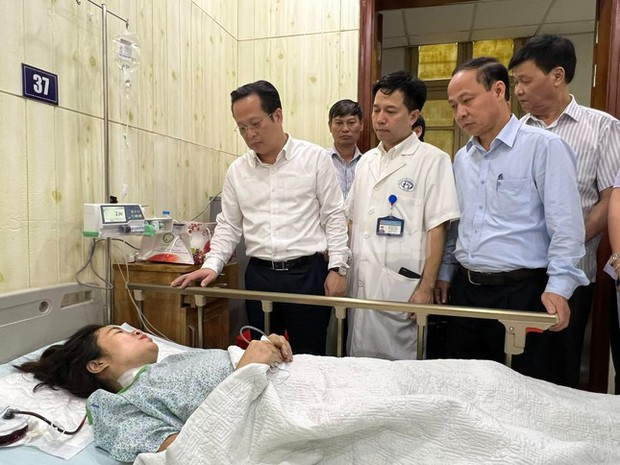 Ngành giáo dục chia sẻ sự đau thương với giáo viên, học sinh vụ cháy chung cư mini - Ảnh 1. Ngành giáo dục chia sẻ sự đau thương với giáo viên, học sinh vụ cháy chung cư mini - Ảnh 1.