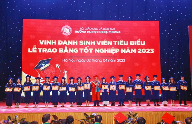 Đây là nam sinh có GPA cao nhất lễ trao bằng tốt nghiệp ĐH Ngoại thương đợt 2/2023 - Ảnh 1.