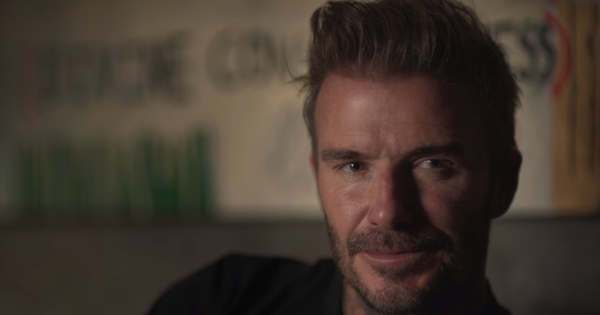 Cú gạt chân tai hại khiến cuộc đời David Beckham hoàn toàn thay đổi: …