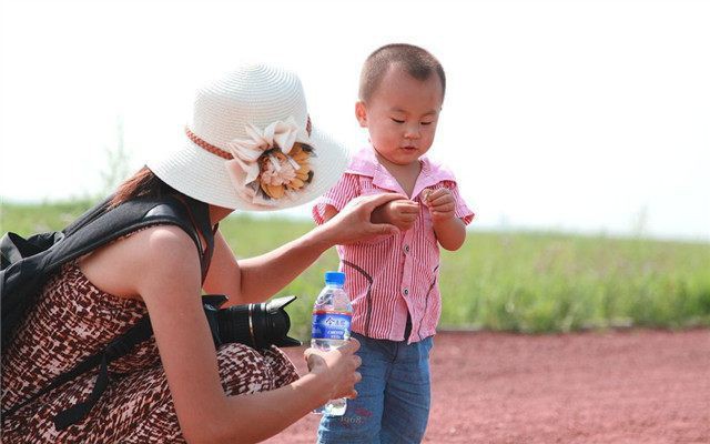 Một kỹ năng mà đứa trẻ EQ cao nào cũng có, cha mẹ nhất định phải dạy trước khi con vào lớp 1 - Ảnh 2.