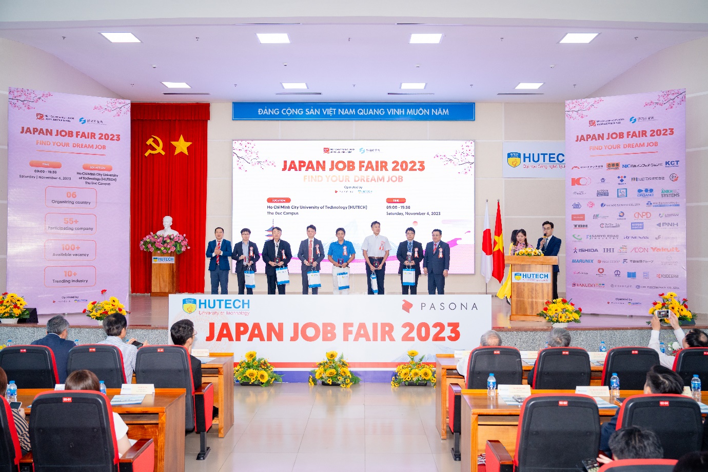 Hàng ngàn sinh viên HUTECH “săn” hơn 2.500 đầu việc hấp dẫn tại Japan Job Fair 2023 - Ảnh 2.