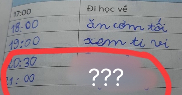 Đang làm bài tập viết thời khóa biểu thì bí ý …