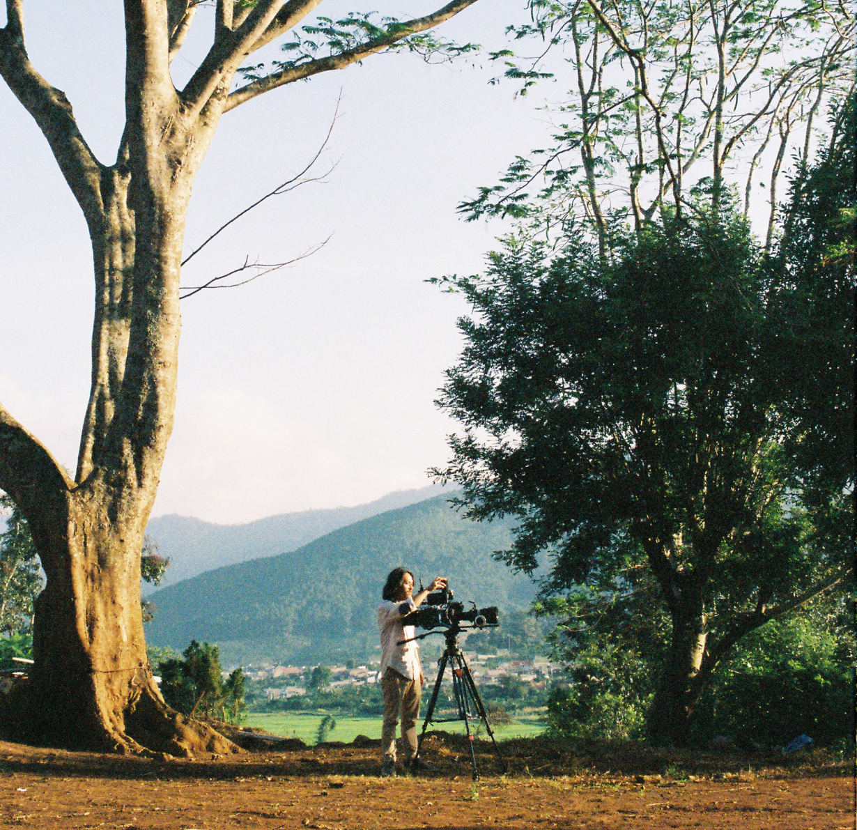 Phạm Thiên Ân - Chàng trai làm video cưới phá vỏ kén thành đạo diễn Việt Nam đoạt giải Cannes - Ảnh 2.