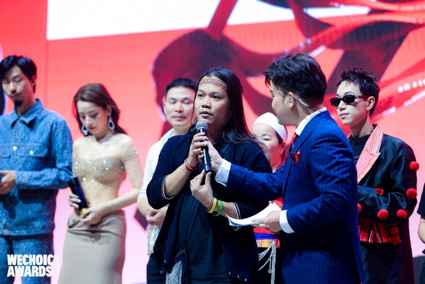 Chia sẻ thân thương của các nhân vật truyền cảm hứng sau WeChoice Awards 2023: Mình rất nhỏ bé thôi - Ảnh 4.