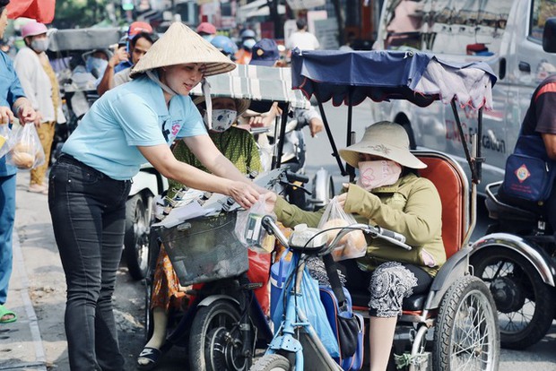 Vợ chồng y bác sĩ 15 năm nấu cơm, bỏ tiền túi xây nhà lưu trú 0 đồng cho bà con nghèo ở TP.HCM - Ảnh 5.