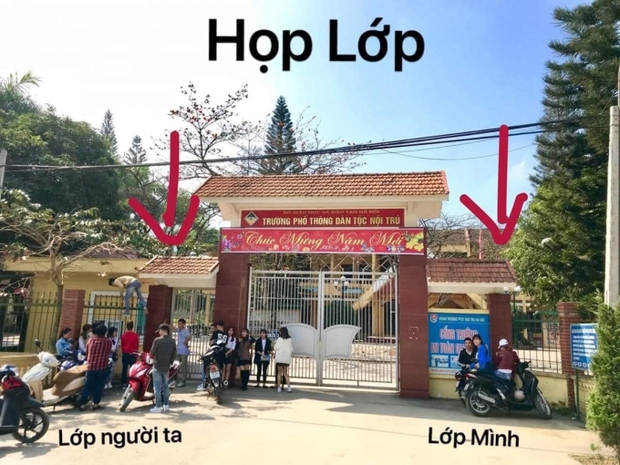 Bức ảnh tái hiện trung bình khung cảnh họp lớp hiện tại, đúng chuẩn lớp mình - lớp người ta - Ảnh 1.