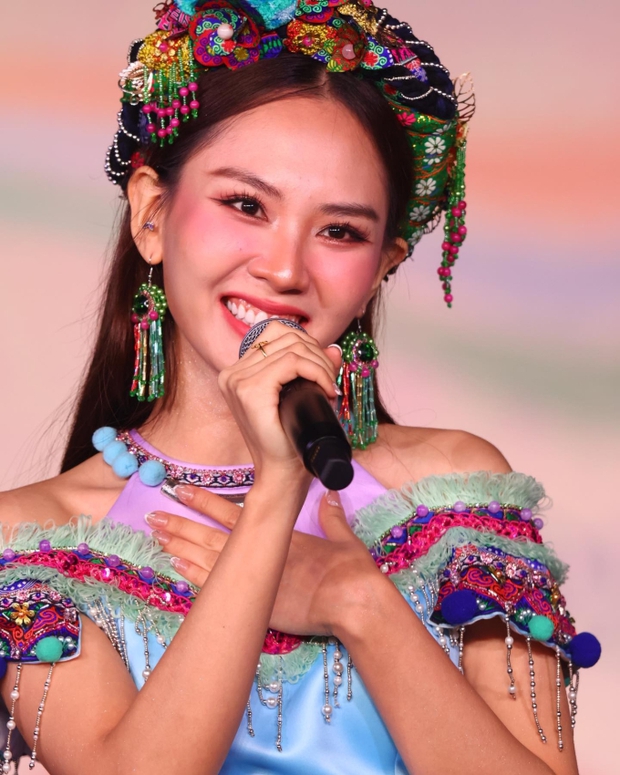 Chung kết Miss World 2024: Mai Phương khoe sắc vóc gợi cảm trong phần thi dạ hội, xuất hiện 7 giây gây sốt bên dàn đối thủ - Ảnh 7.