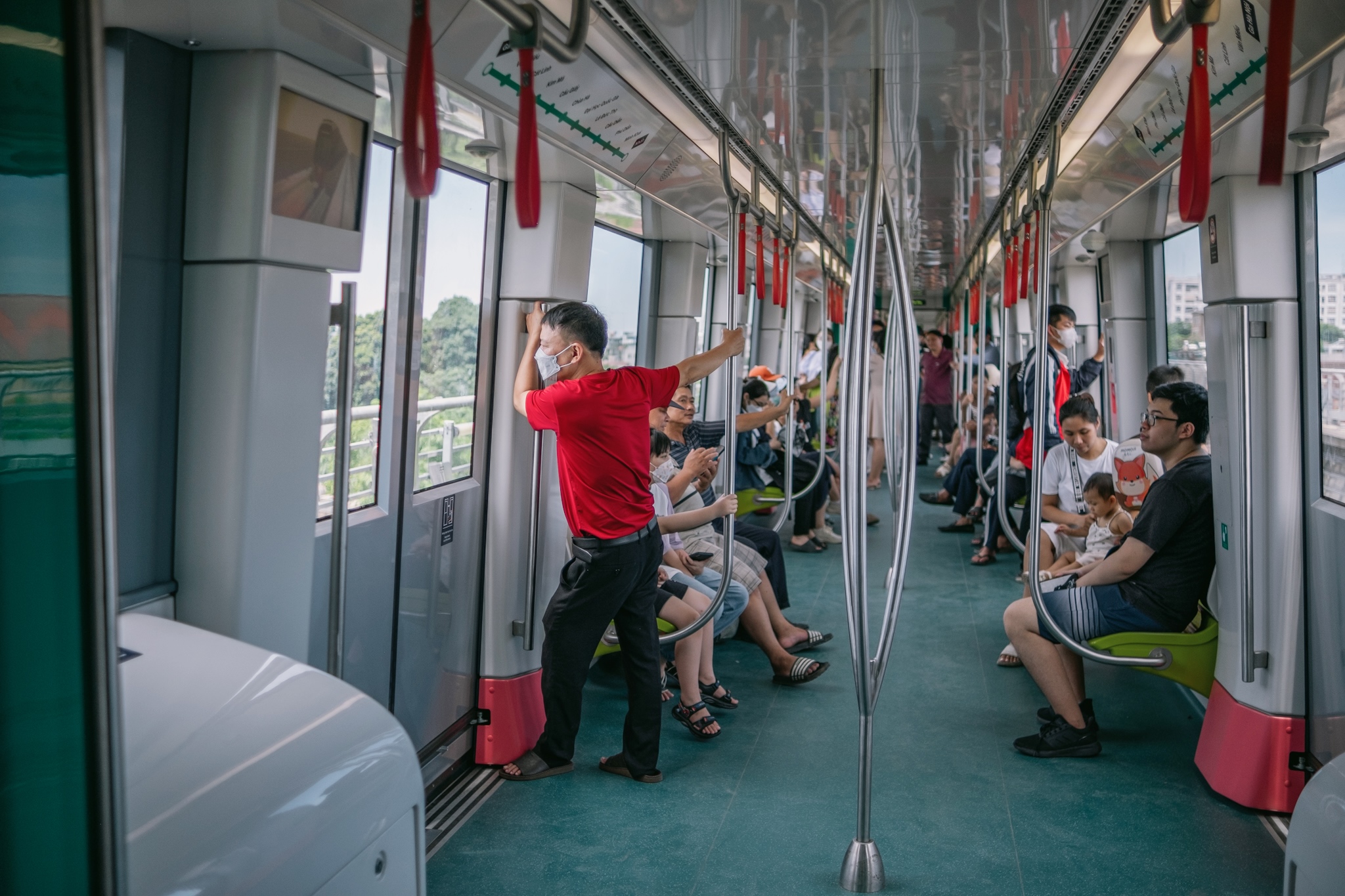 Tất tật trải nghiệm khi đi tàu metro Nhổn: Lưu ý cực quan trọng để có trải nghiệm thật 