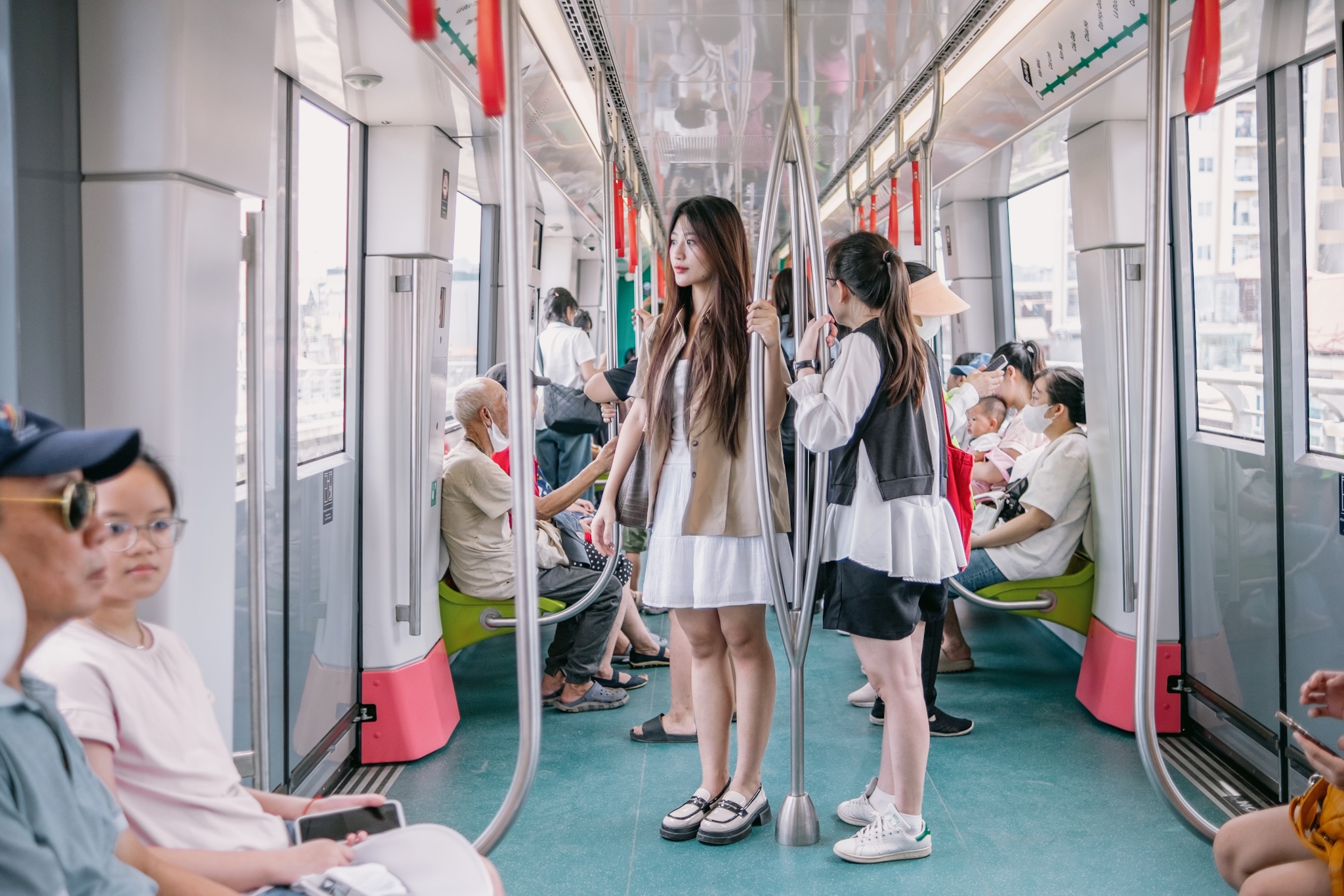 Tất tật trải nghiệm khi đi tàu metro Nhổn: Lưu ý cực quan trọng để có trải nghiệm thật 