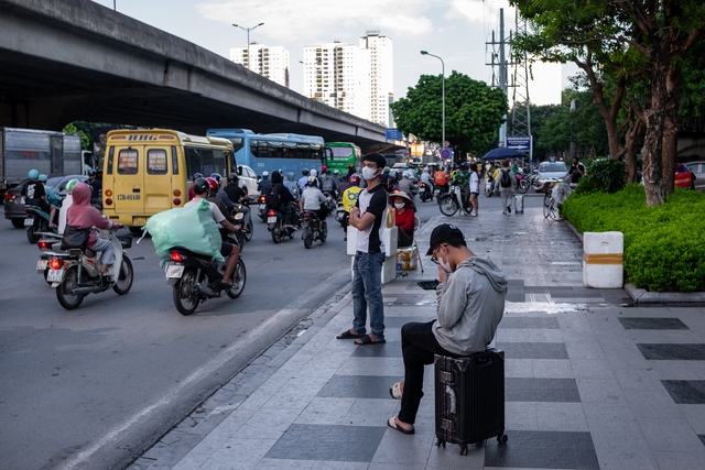 Ai đang chuẩn bị về quê nghỉ lễ 2/9 thì xem ngay những hình ảnh giao thông này!- Ảnh 1.