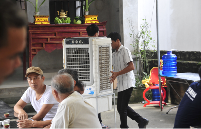 Tang thương bao trùm ngôi nhà của Thượng uý hy sinh khi phòng chống bão Yagi: Cuộc gọi cuối cùng vẫn dặn bố 