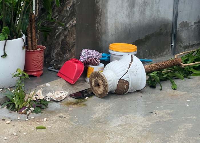 Bão số 3 đã vào Quảng Ninh, Hải Phòng: Xe ô tô bị thổi bay lên dải phân cách; ghi nhận những thiệt hại ban đầu- Ảnh 7.