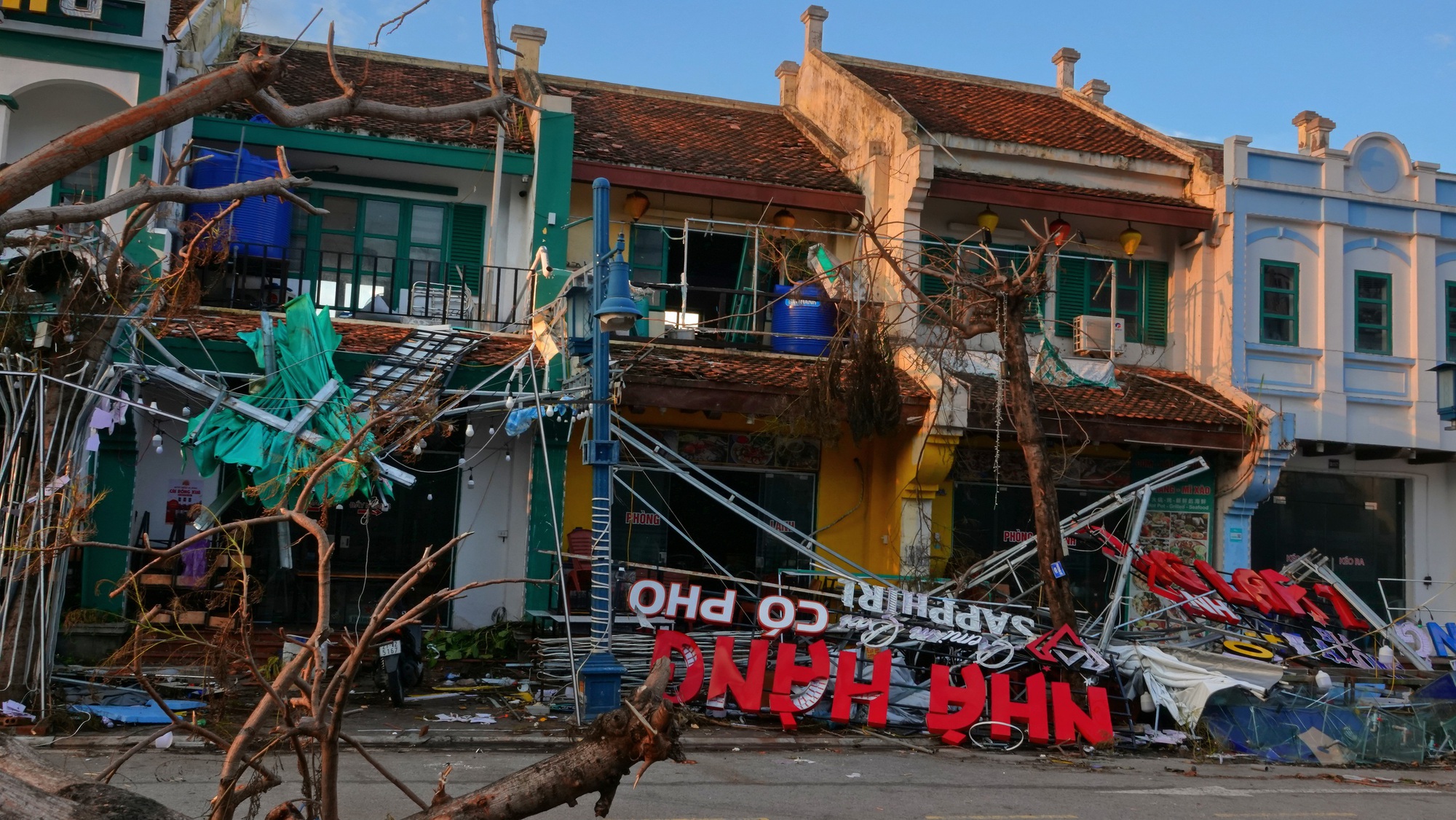 Khung cảnh Quảng Ninh sau một tuần bão Yagi càn quét: 