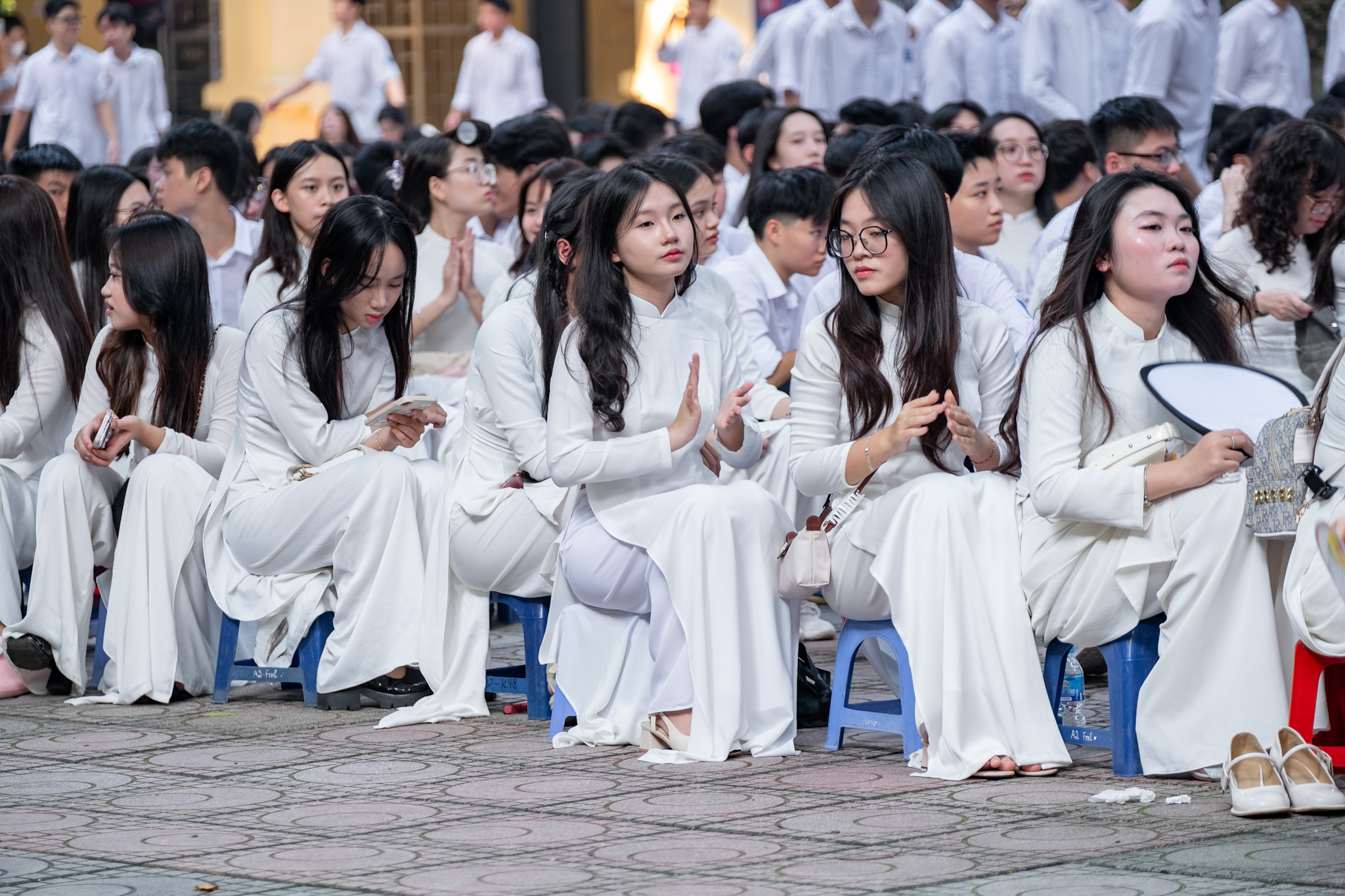 Toàn cảnh lễ khai giảng năm học mới: Rất nhanh - gọn nhưng vẫn thừa vui tươi và háo hức!- Ảnh 3.